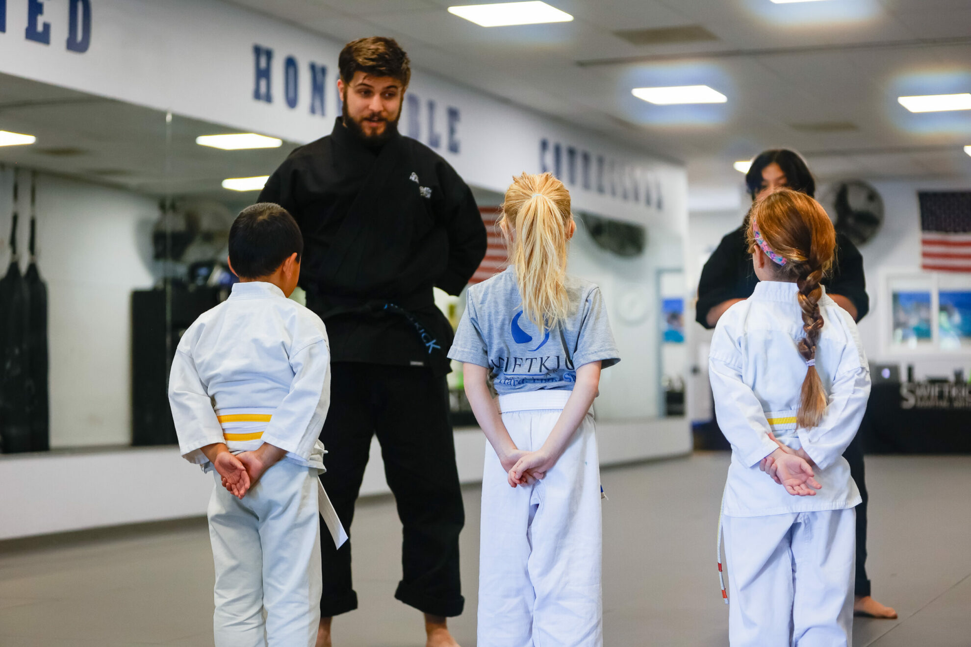 Focused students in their boxing training class san diego